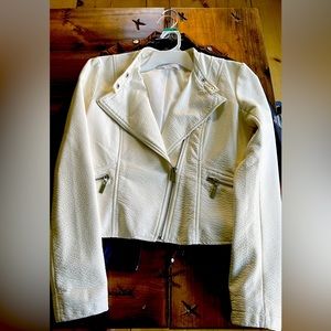 EUC Vegan leather jacket size XS (NY & Co)